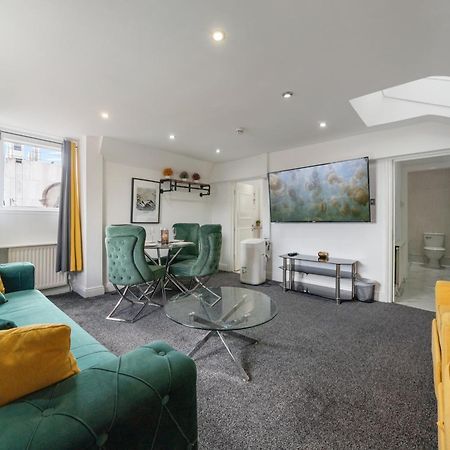 Luxurious 1-Bedroom Penthouse On Oxford Street 11G Londres Extérieur photo
