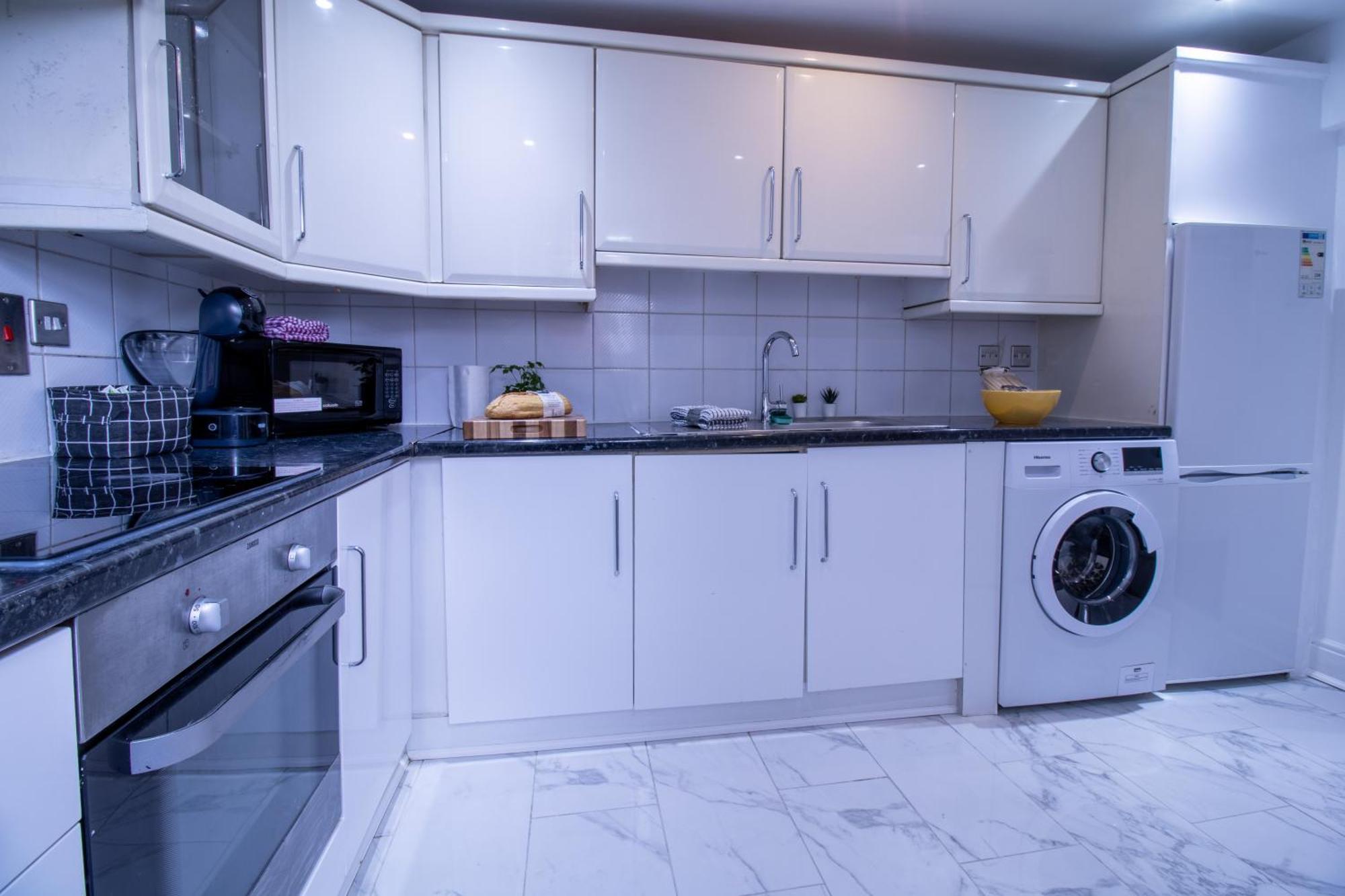 Luxurious 1-Bedroom Penthouse On Oxford Street 11G Londres Extérieur photo