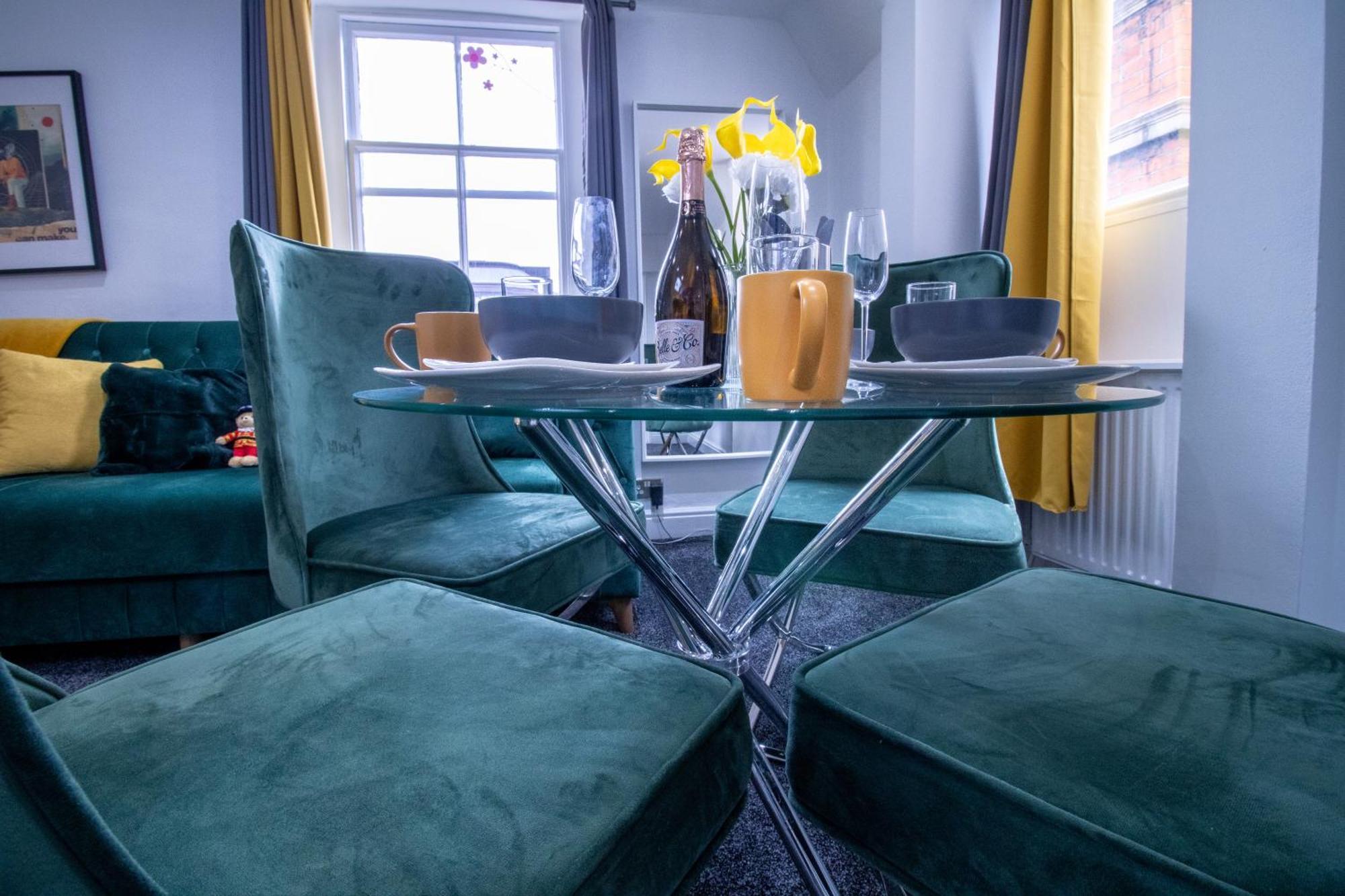 Luxurious 1-Bedroom Penthouse On Oxford Street 11G Londres Extérieur photo
