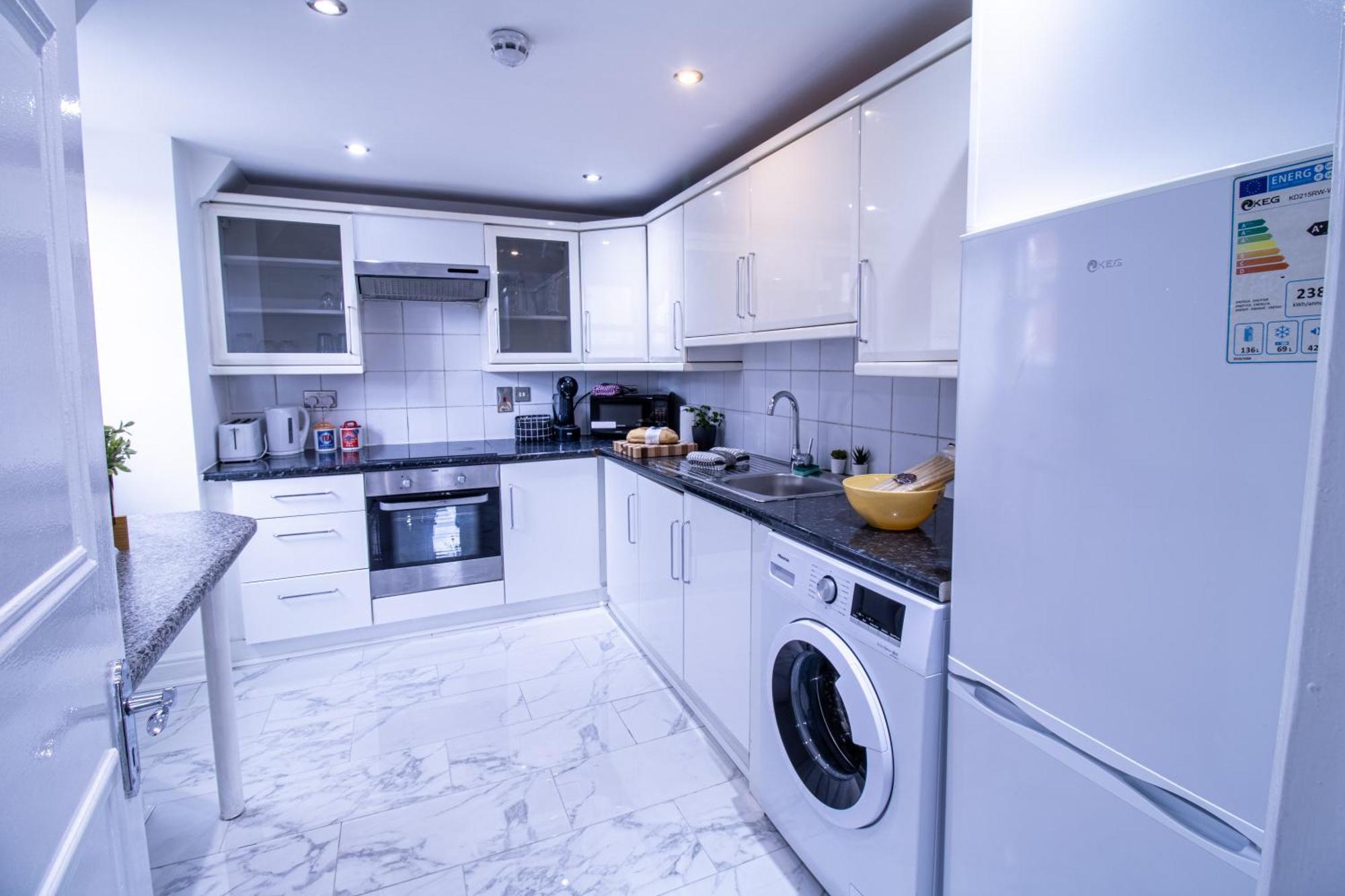 Luxurious 1-Bedroom Penthouse On Oxford Street 11G Londres Extérieur photo