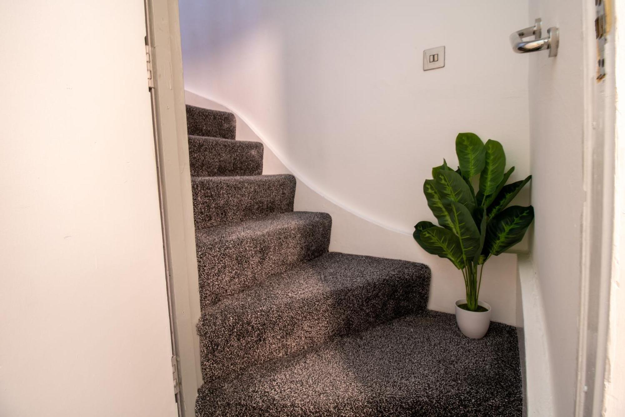 Luxurious 1-Bedroom Penthouse On Oxford Street 11G Londres Extérieur photo