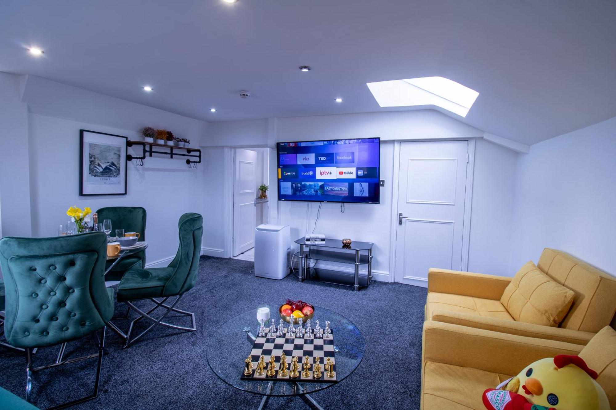 Luxurious 1-Bedroom Penthouse On Oxford Street 11G Londres Extérieur photo