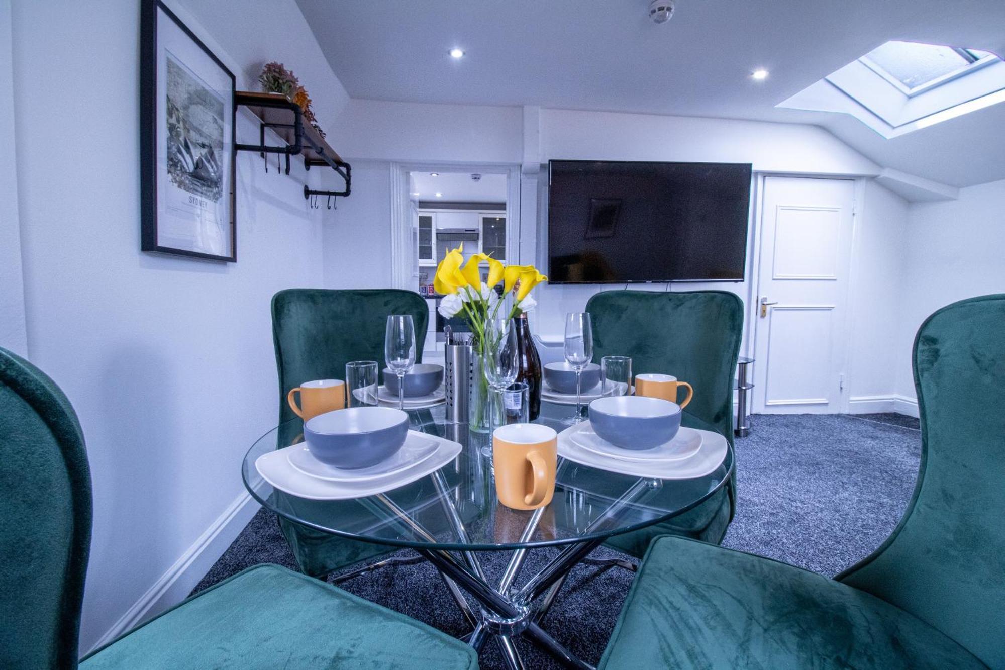 Luxurious 1-Bedroom Penthouse On Oxford Street 11G Londres Extérieur photo