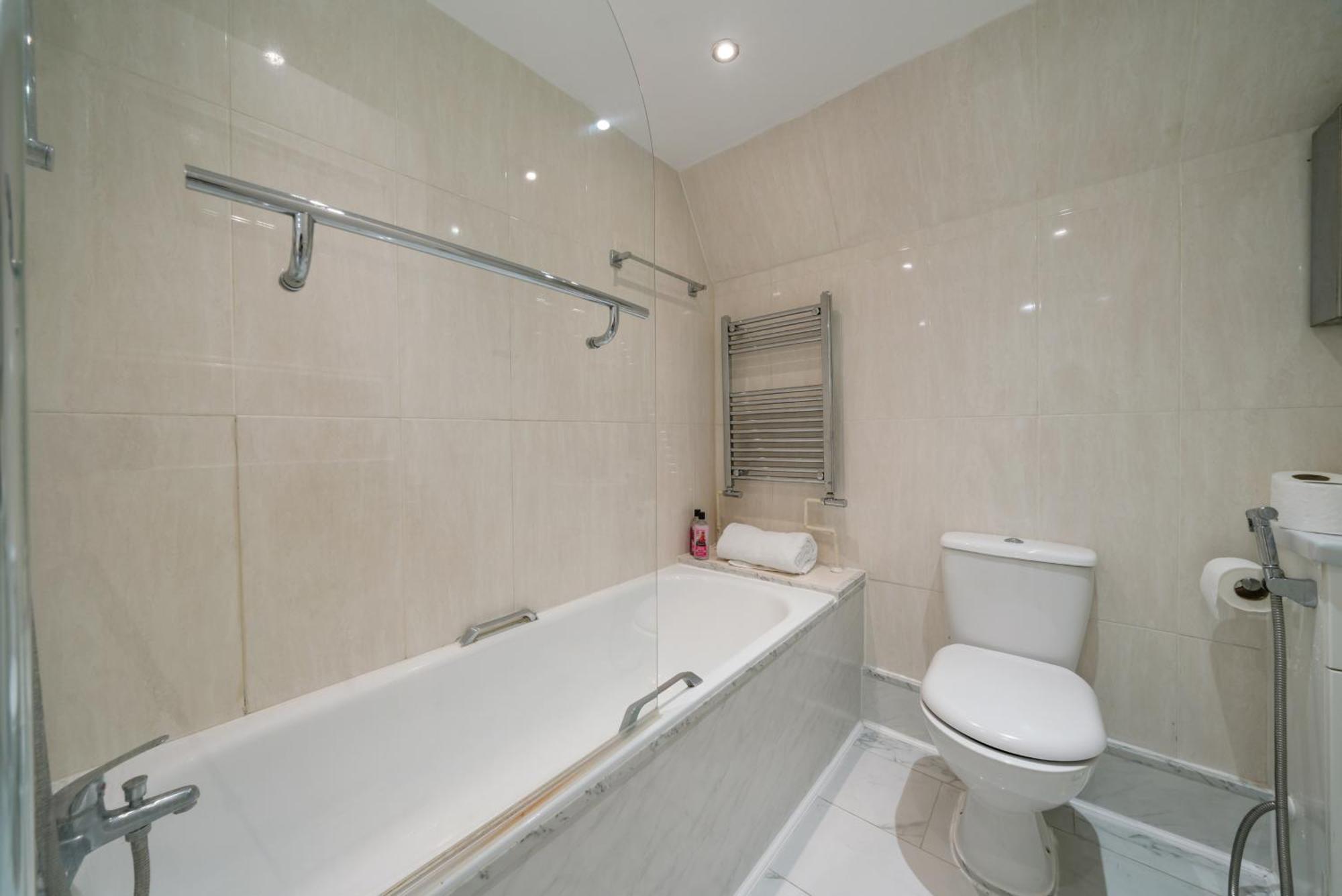 Luxurious 1-Bedroom Penthouse On Oxford Street 11G Londres Extérieur photo