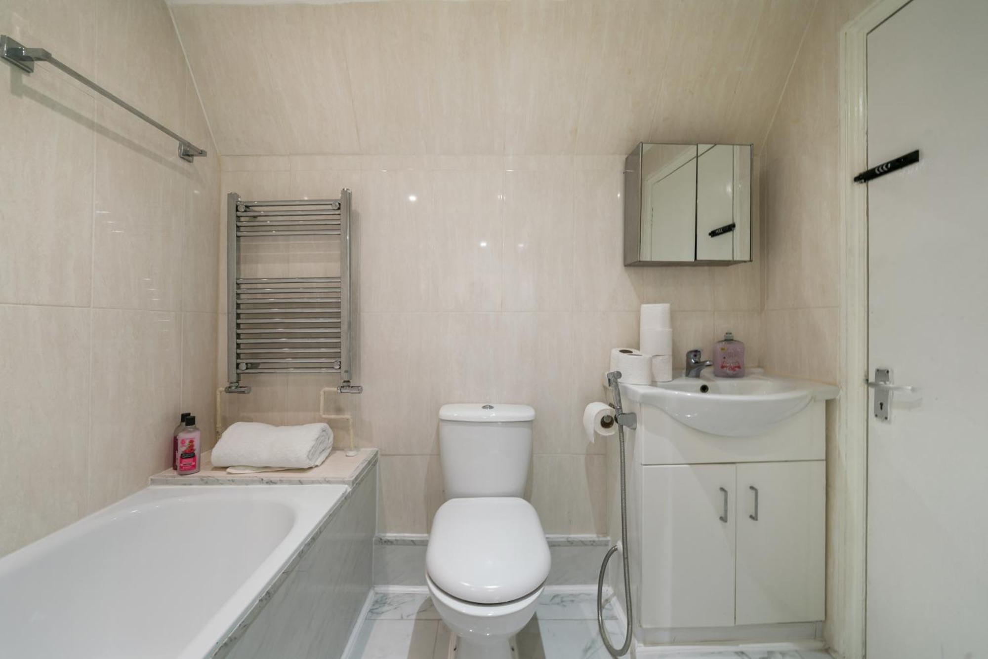 Luxurious 1-Bedroom Penthouse On Oxford Street 11G Londres Extérieur photo