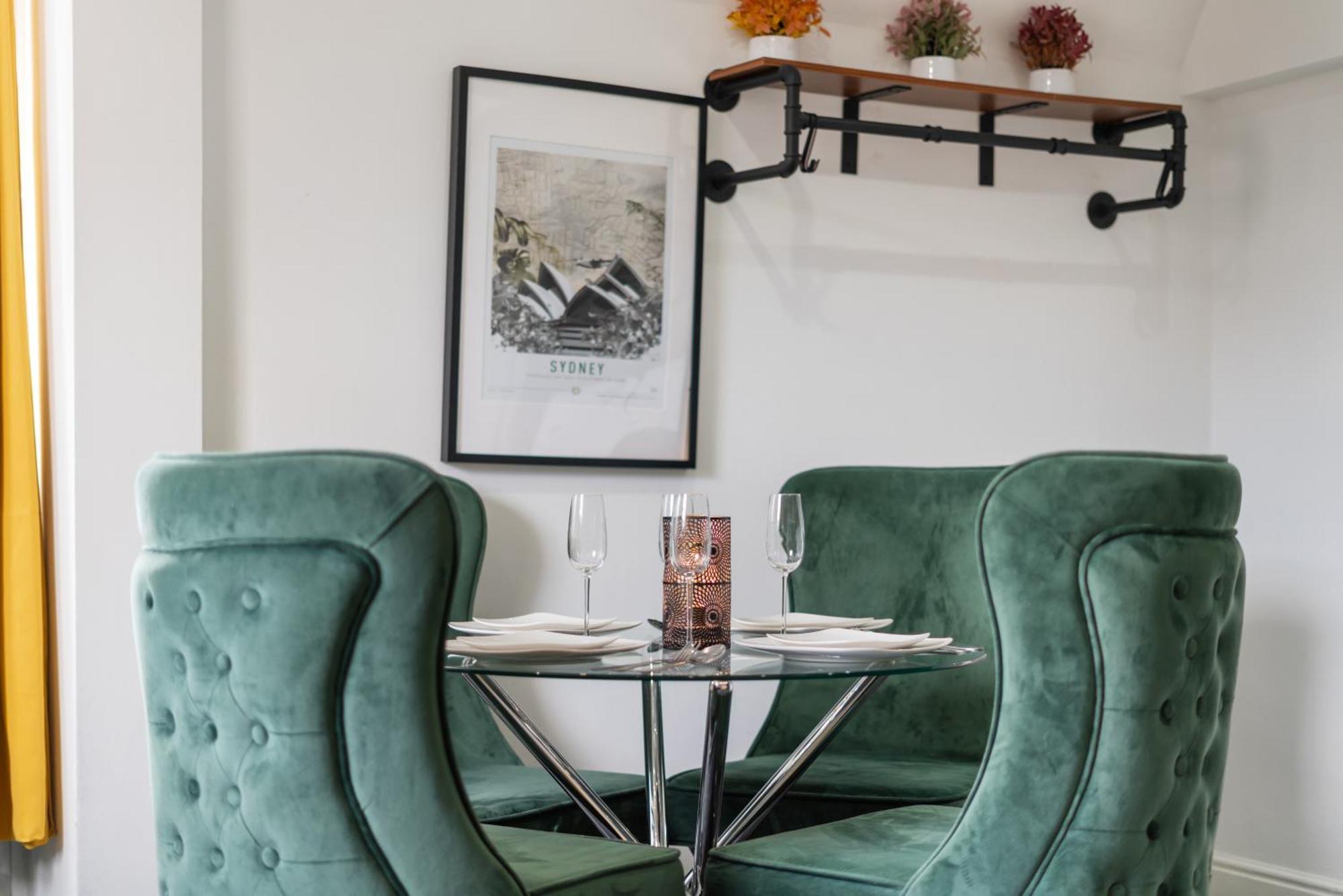 Luxurious 1-Bedroom Penthouse On Oxford Street 11G Londres Extérieur photo